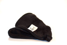 Load image into Gallery viewer, Exfoliating Towel / Makeup Erase It can help you remove dead skin cells, wipe away foundation, mascara, lipstick, waterproof makeup, and leave your skin clean and healthy.